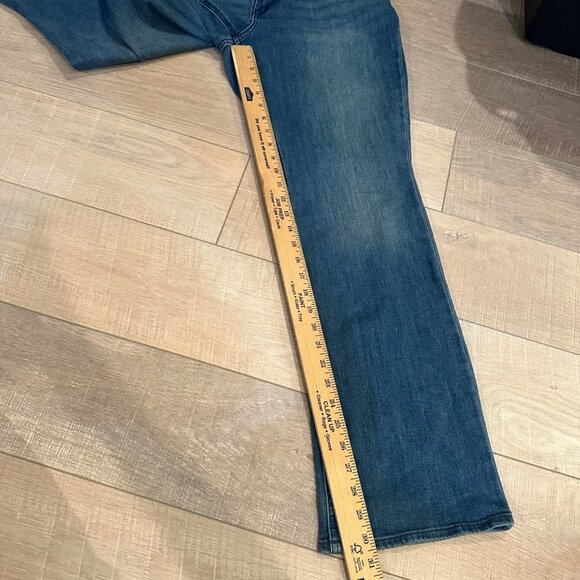 OLD NAVY WOMENS MID RISE BOOTCUT JEANSE SIZE 18 NEW - Picture 3 of 11